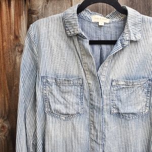 Cloth & Stone Railroad Striped Chambray Top